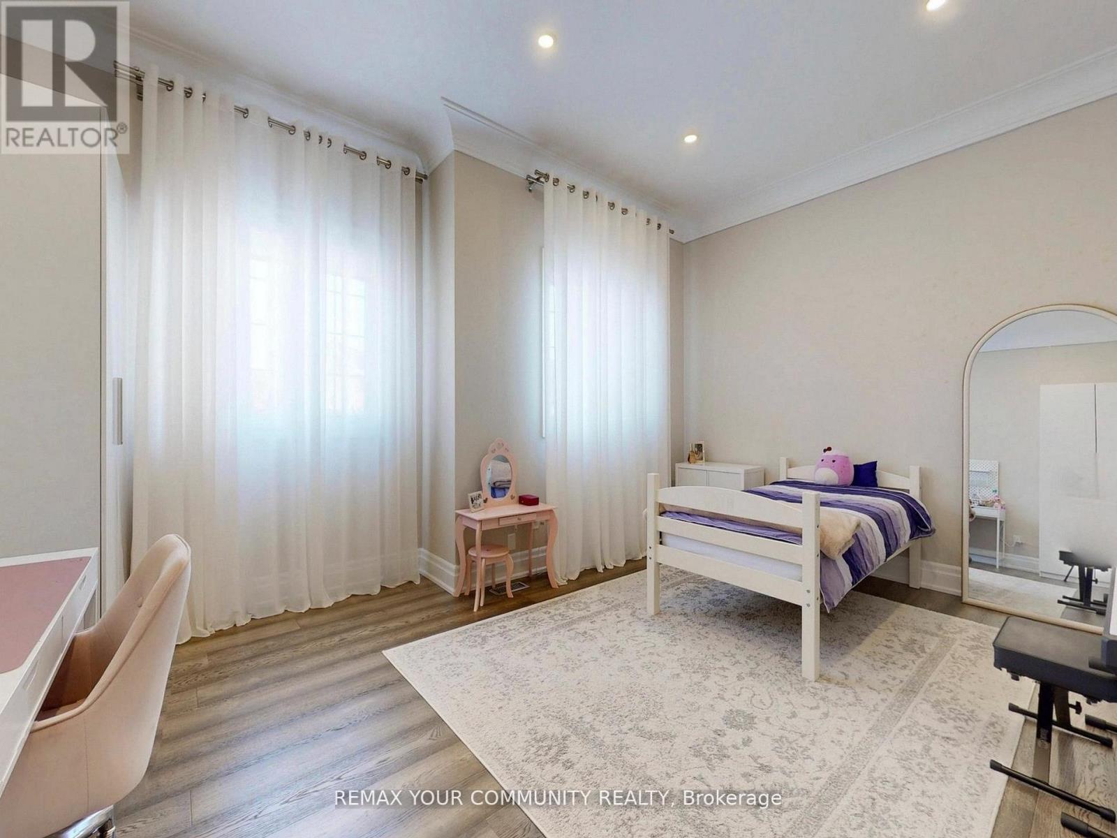 32 D'eva Drive, Vaughan, Ontario  L4J 0G1 - Photo 31 - N12884044