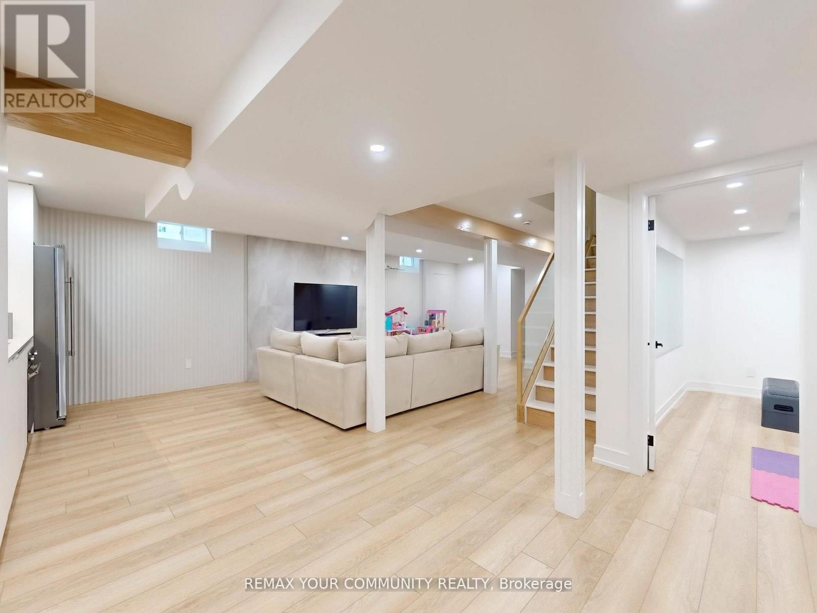 32 D'eva Drive, Vaughan, Ontario  L4J 0G1 - Photo 36 - N12884044