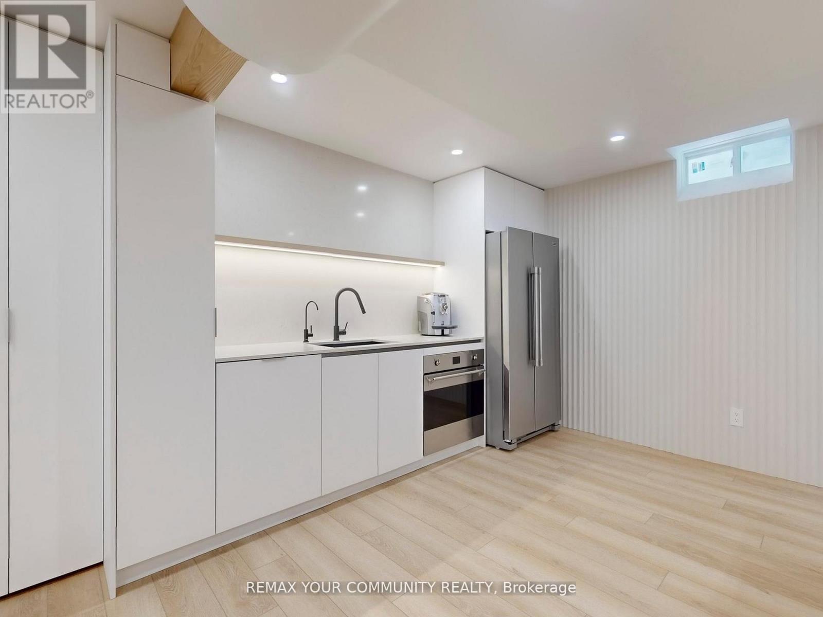 32 D'eva Drive, Vaughan, Ontario  L4J 0G1 - Photo 41 - N12884044