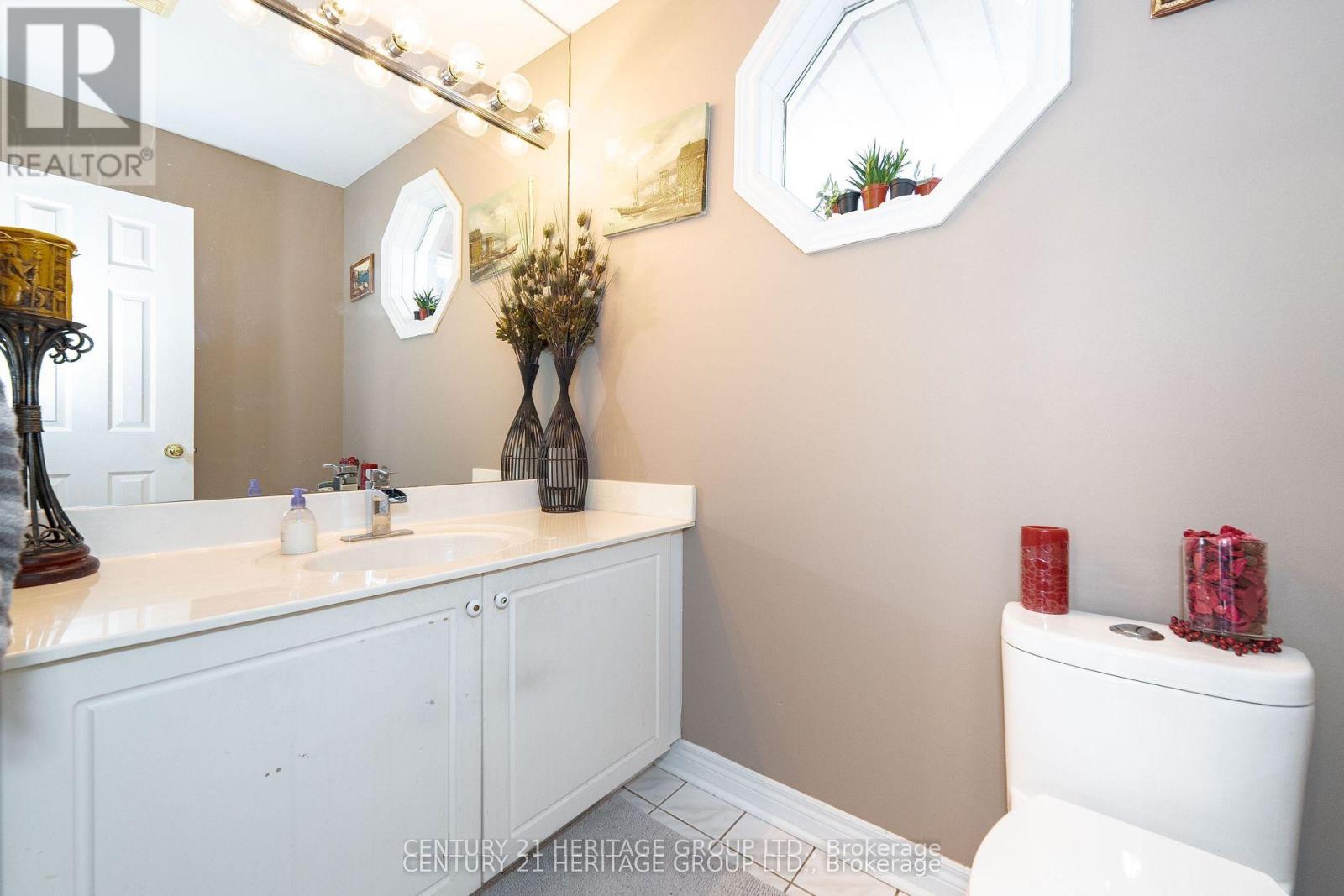 18 Orchid Road, Markham, Ontario  L3T 7T6 - Photo 14 - N12884048