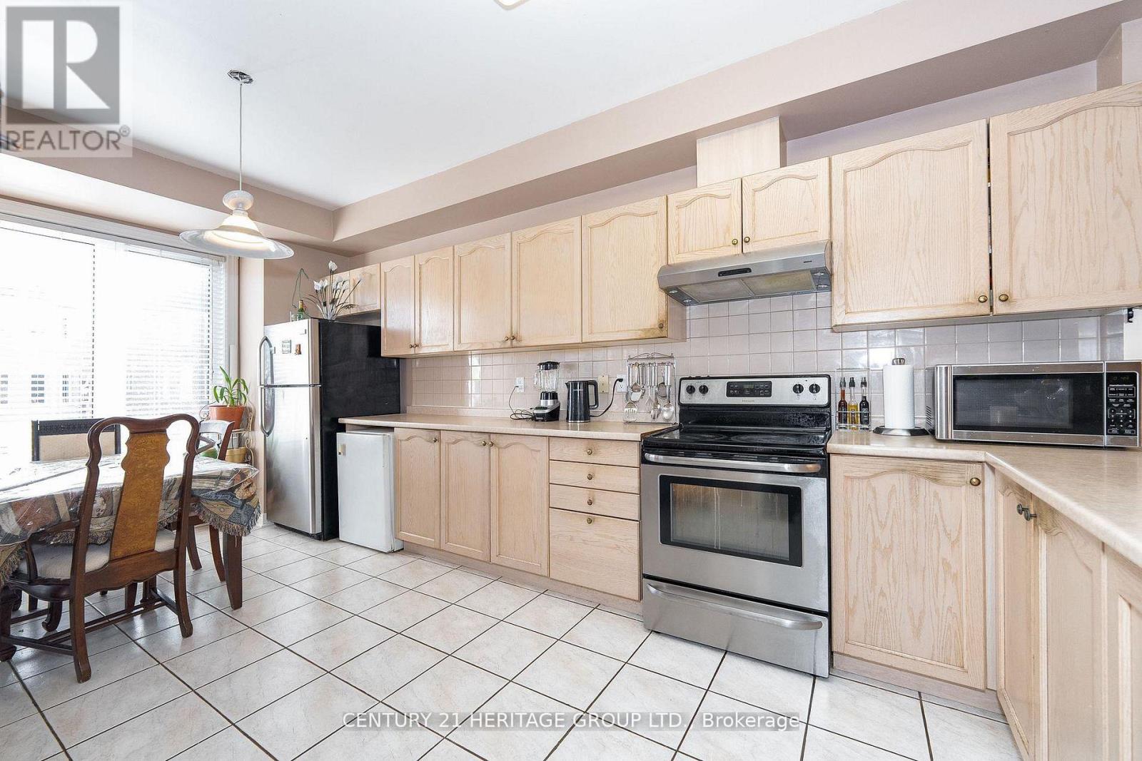 18 Orchid Road, Markham, Ontario  L3T 7T6 - Photo 16 - N12884048