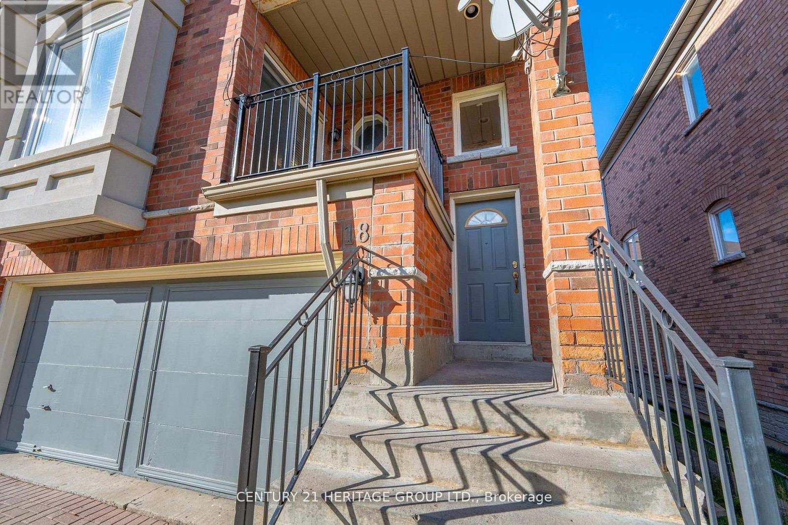 18 Orchid Road, Markham, Ontario  L3T 7T6 - Photo 5 - N12884048