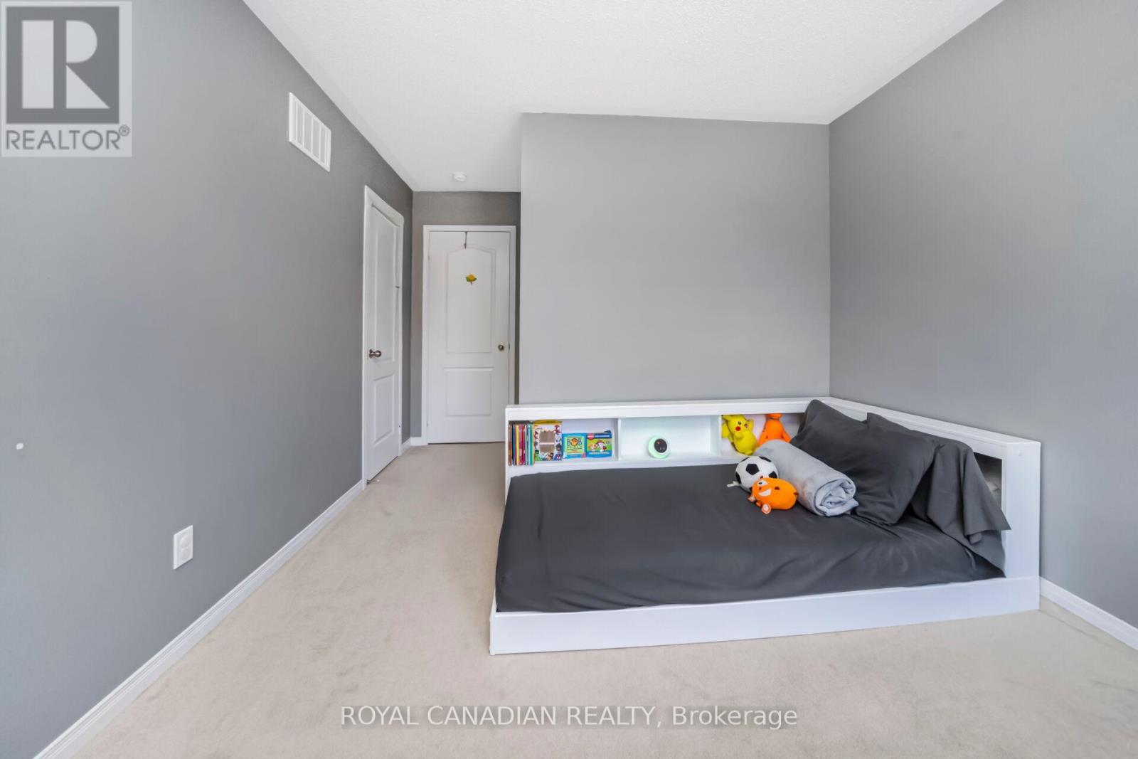 10 Yellowknife Road, Brampton, Ontario  L6R 3X3 - Photo 25 - W12884050