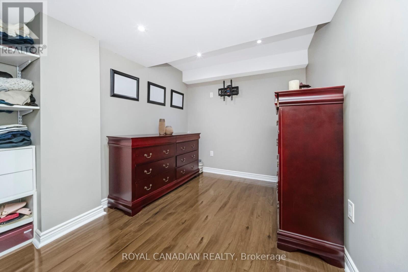 10 Yellowknife Road, Brampton, Ontario  L6R 3X3 - Photo 45 - W12884050