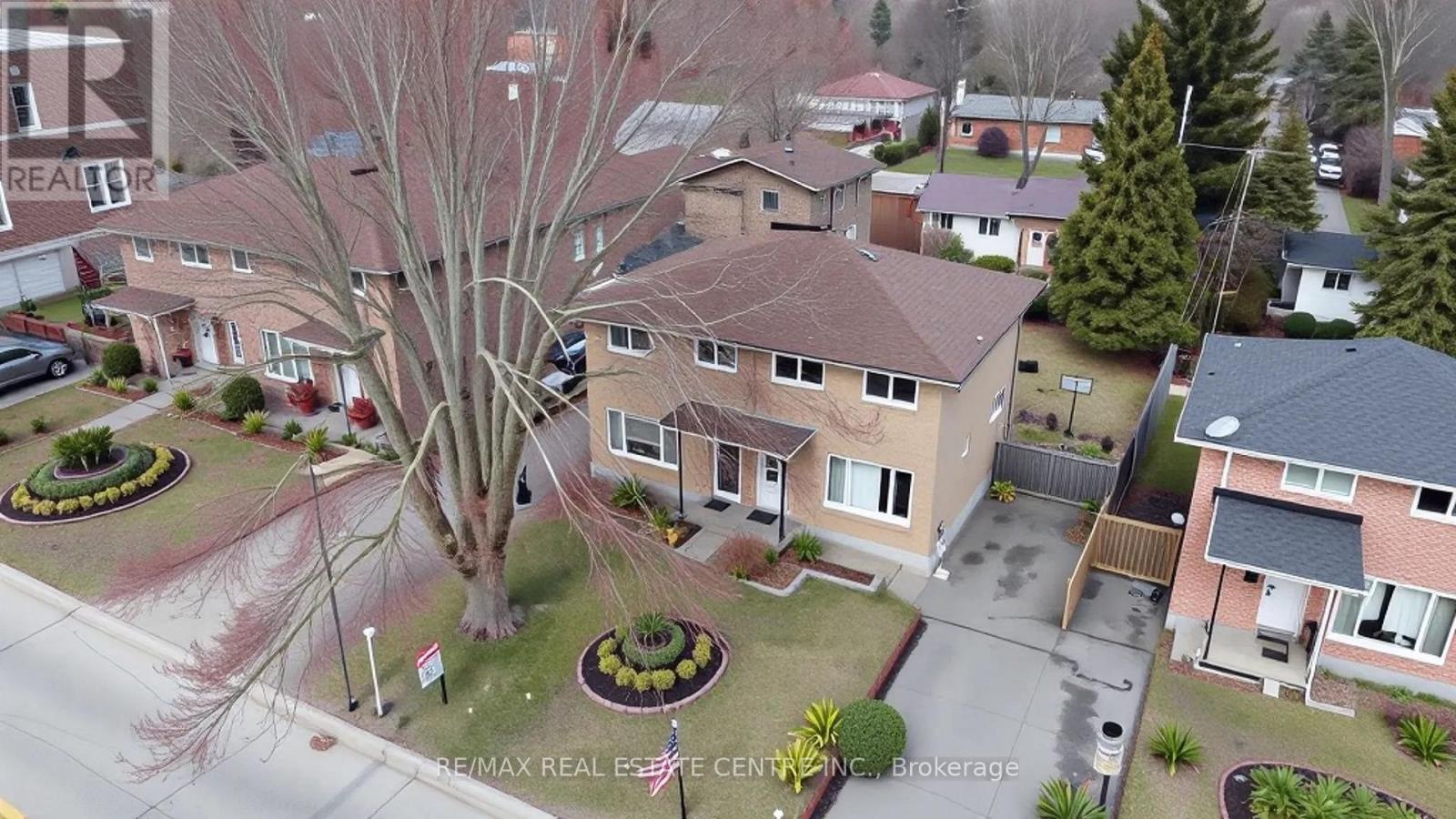 231 PERTH STREET, Brockville, Ontario