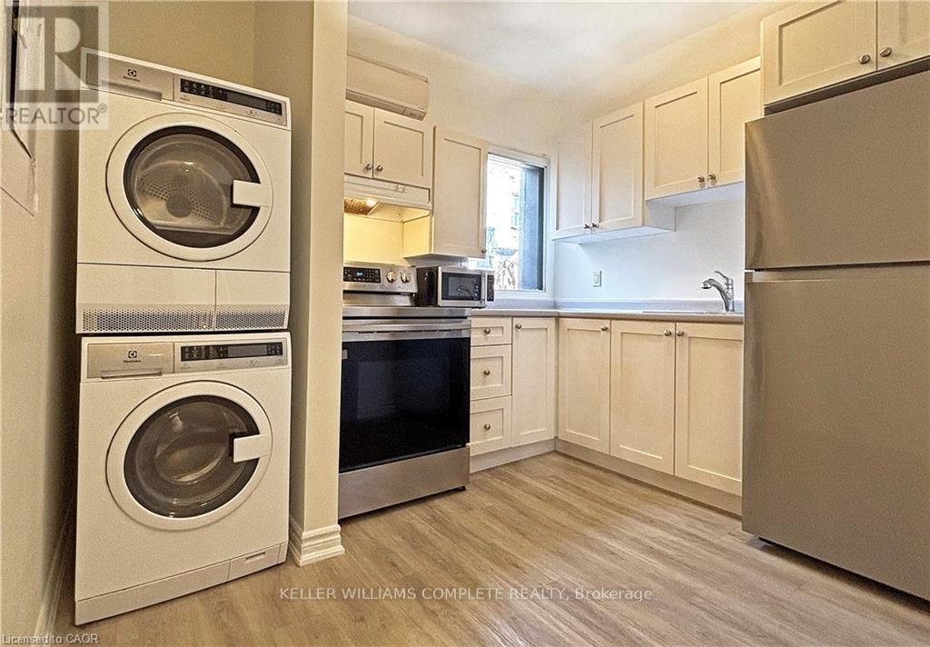 2 - 76 Wentworth Street S, Hamilton, Ontario  L8N 2Y9 - Photo 3 - X12884030