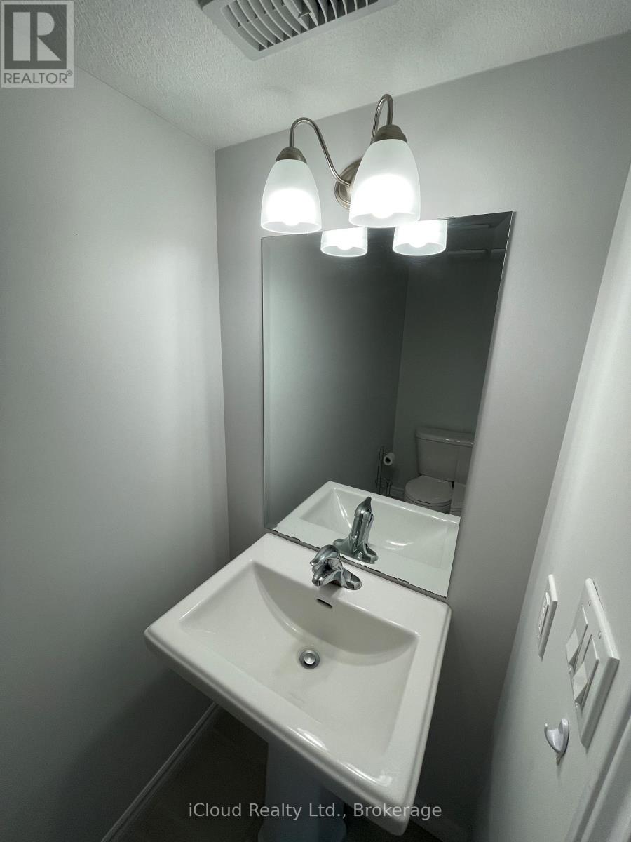 167 Forest Creek Drive, Kitchener, Ontario  N2R 0M1 - Photo 18 - X12884046