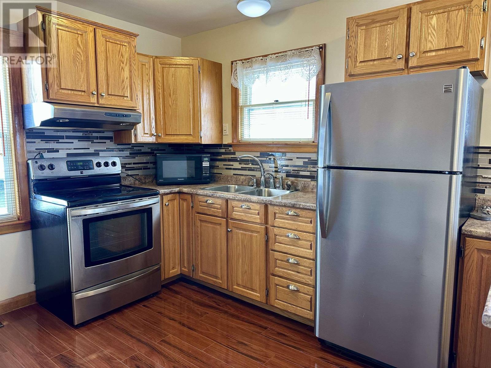 37 Kelmere Drive, Sydney River, Nova Scotia  B1R 1P9 - Photo 11 - 202604582