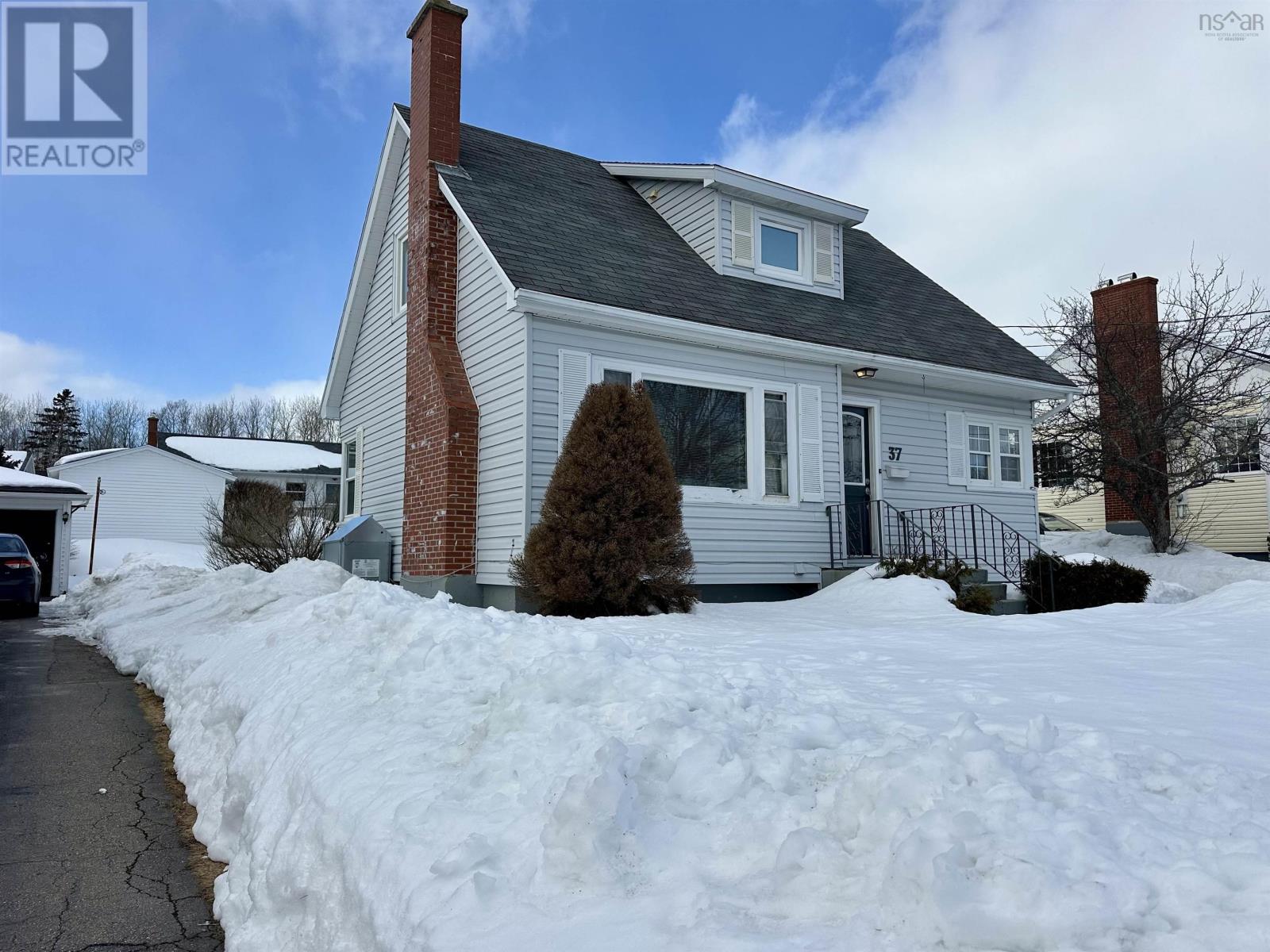 37 Kelmere Drive, Sydney River, Nova Scotia  B1R 1P9 - Photo 3 - 202604582