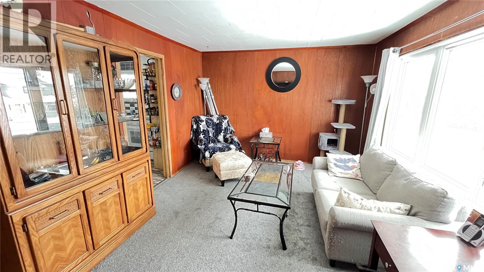 58 2nd Street, Tompkins, Saskatchewan  S0N 2S0 - Photo 10 - SK030464