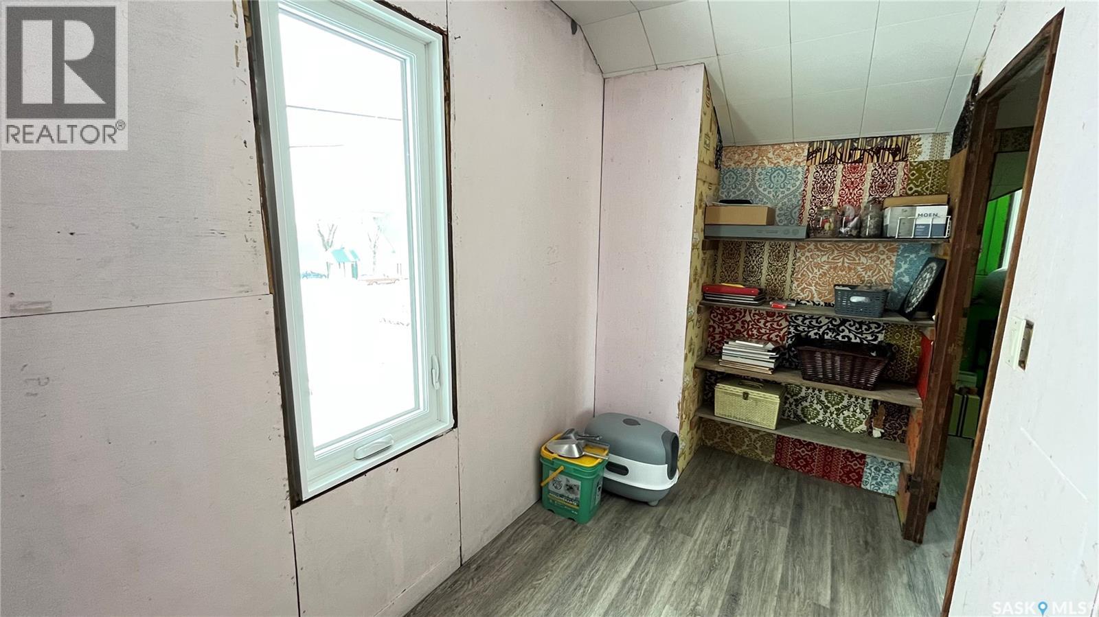 58 2nd Street, Tompkins, Saskatchewan  S0N 2S0 - Photo 18 - SK030464