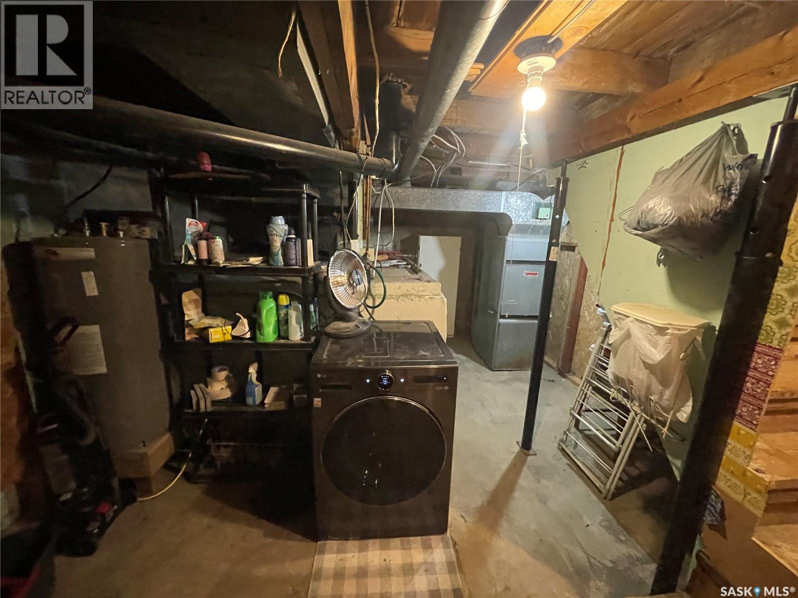 58 2nd Street, Tompkins, Saskatchewan  S0N 2S0 - Photo 24 - SK030464