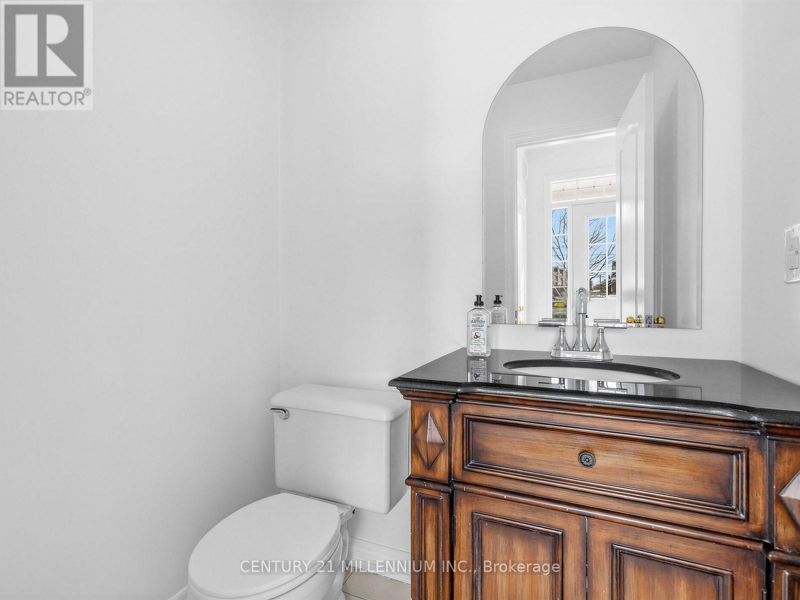 10569 Bayview Avenue, Richmond Hill, Ontario  L4C 0M8 - Photo 21 - N12880832