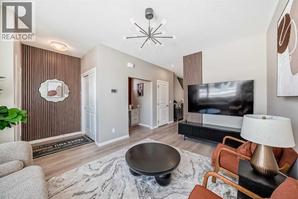 455 Tekarra Drive Nw, Calgary, Alberta  T3R 2G3 - Photo 5 - A2293377