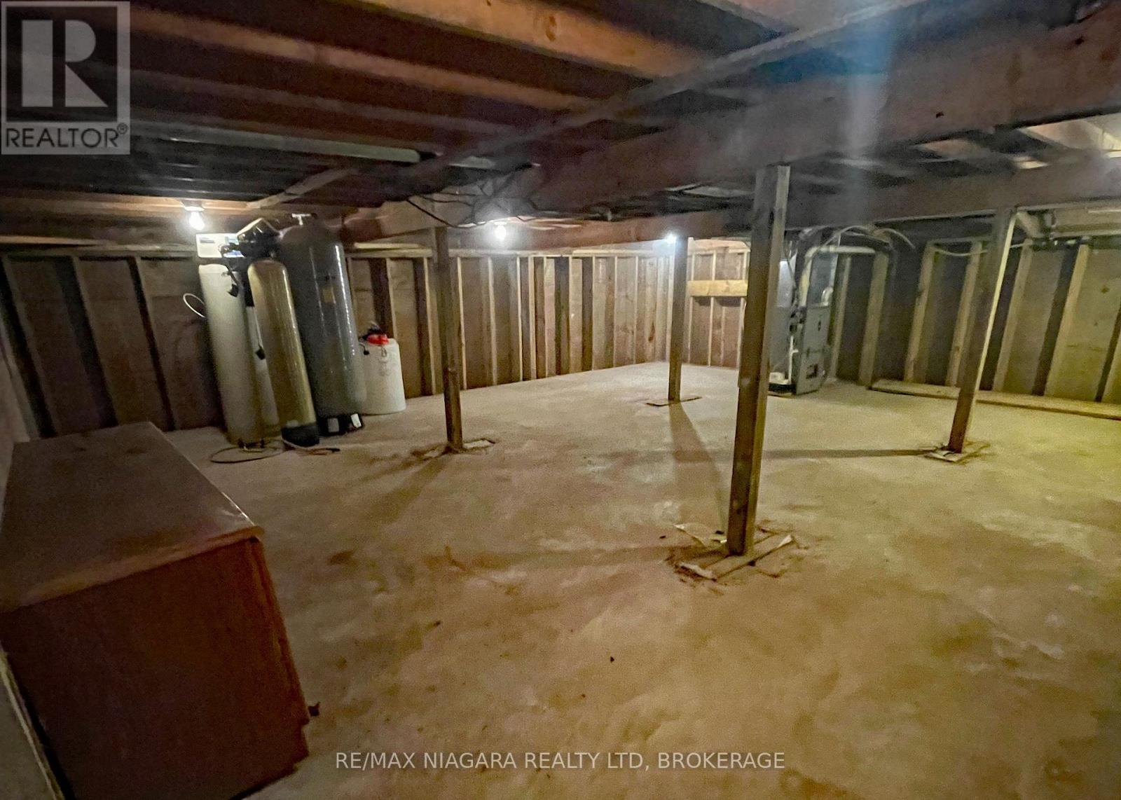 42 Mohawk Point Road, Haldimand, Ontario  N0A 1K0 - Photo 48 - X12872154