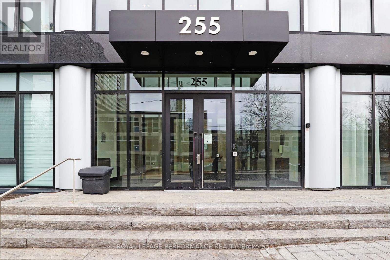 207 - 255 Bay Street, Ottawa, Ontario K1R 0C5 - Photo 3 - X12884092