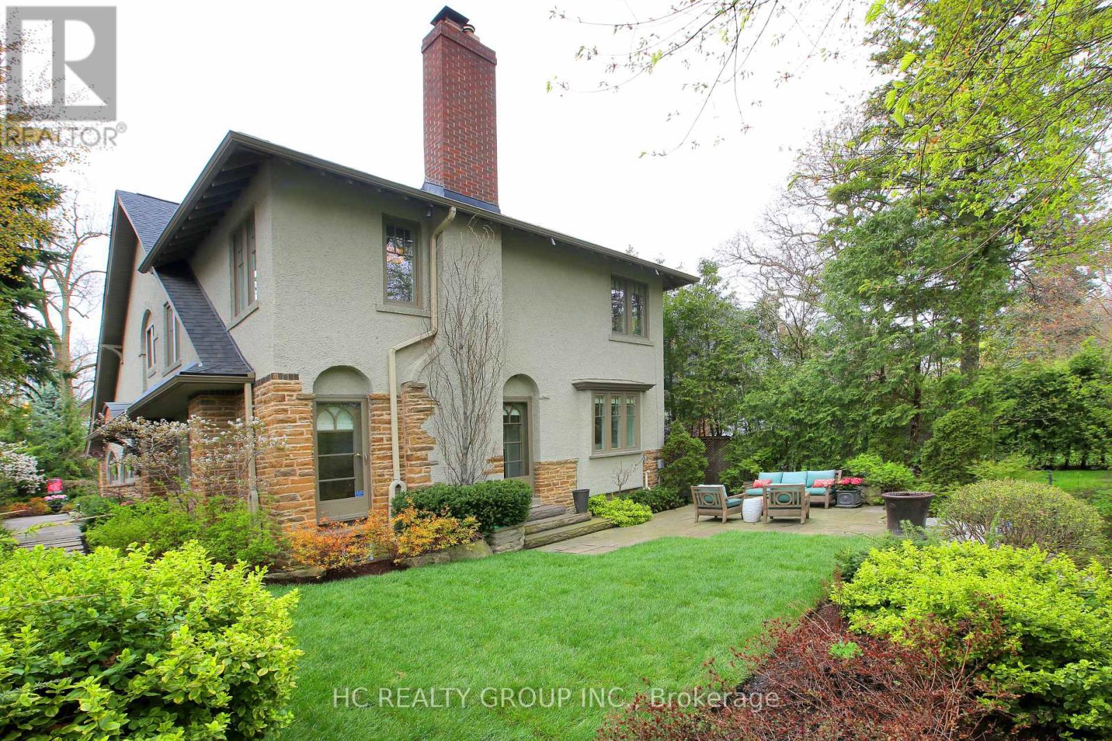 39 GLENGOWAN ROAD, Toronto, Ontario