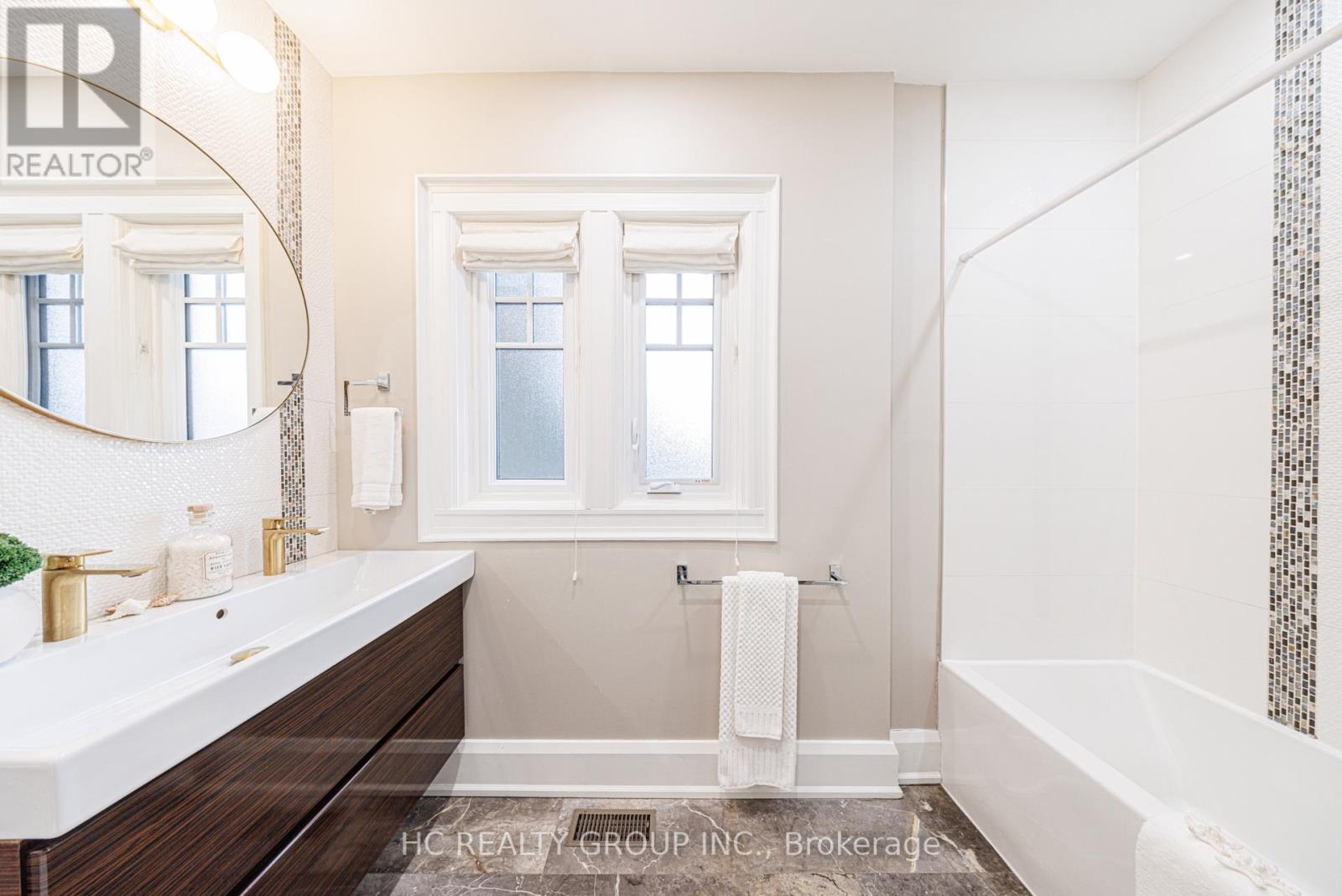 39 Glengowan Road, Toronto, Ontario  M4N 1G1 - Photo 24 - C12884058