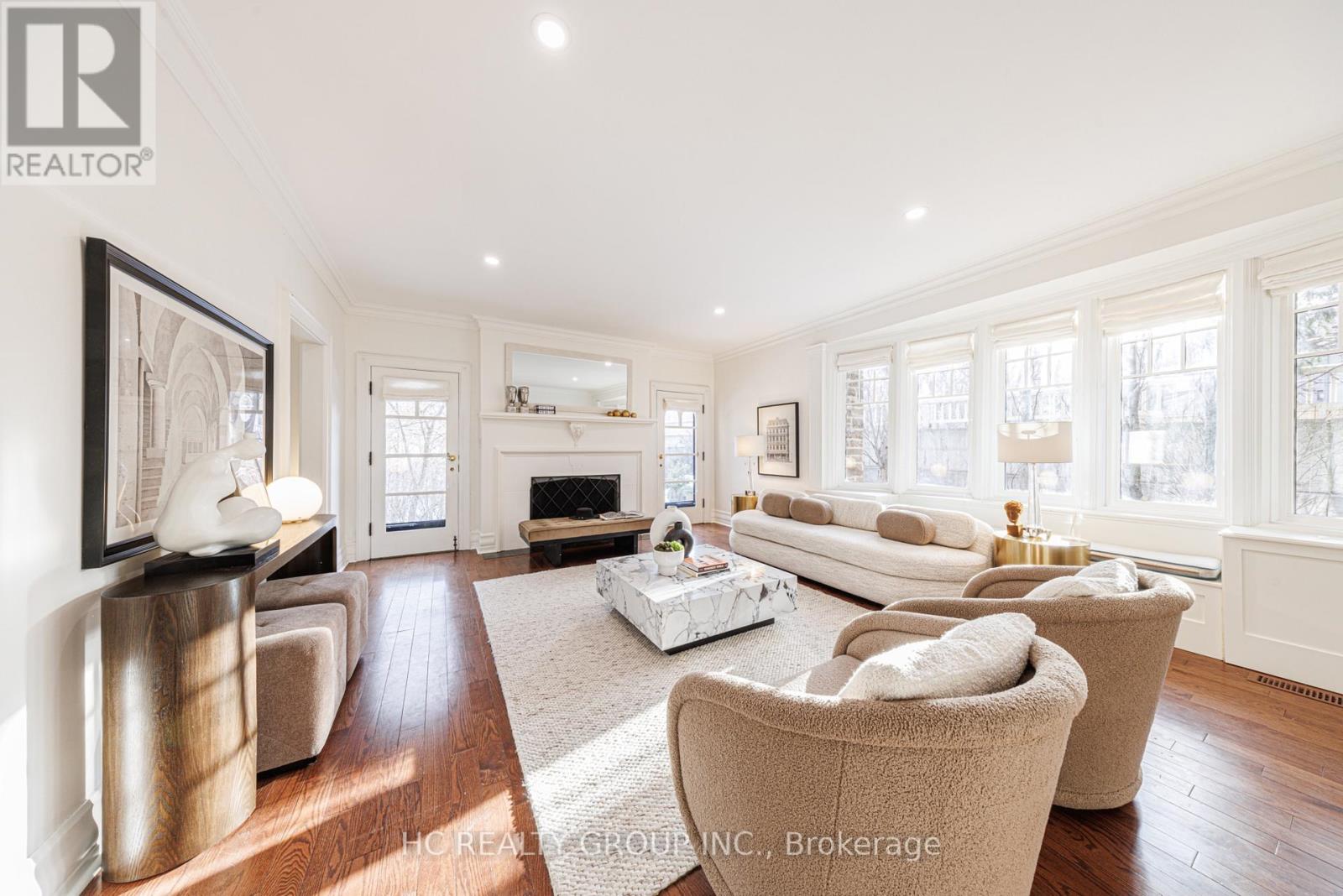 39 Glengowan Road, Toronto, Ontario  M4N 1G1 - Photo 3 - C12884058