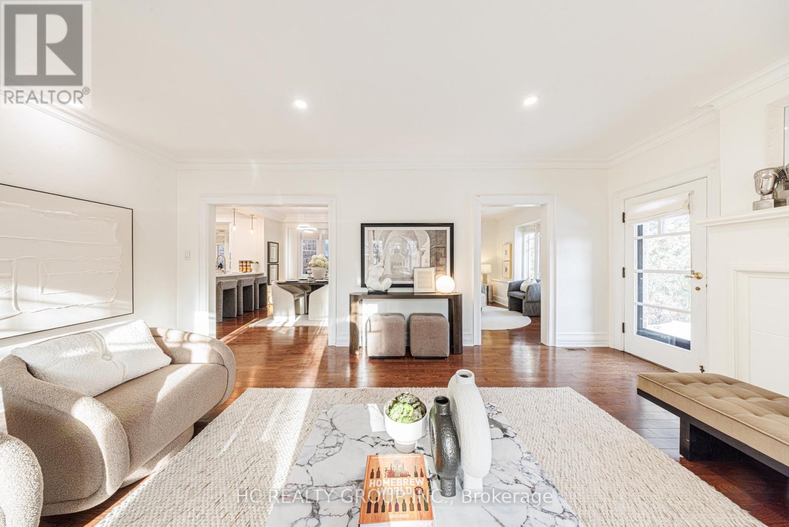 39 Glengowan Road, Toronto, Ontario  M4N 1G1 - Photo 5 - C12884058