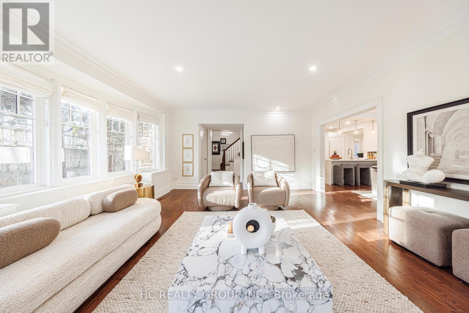 39 Glengowan Road, Toronto, Ontario  M4N 1G1 - Photo 6 - C12884058