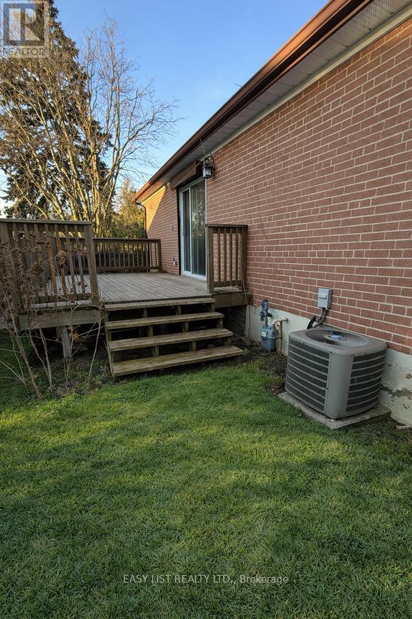 1003 Wardman Crescent, Whitby, Ontario  L1N 3H1 - Photo 12 - E12884060