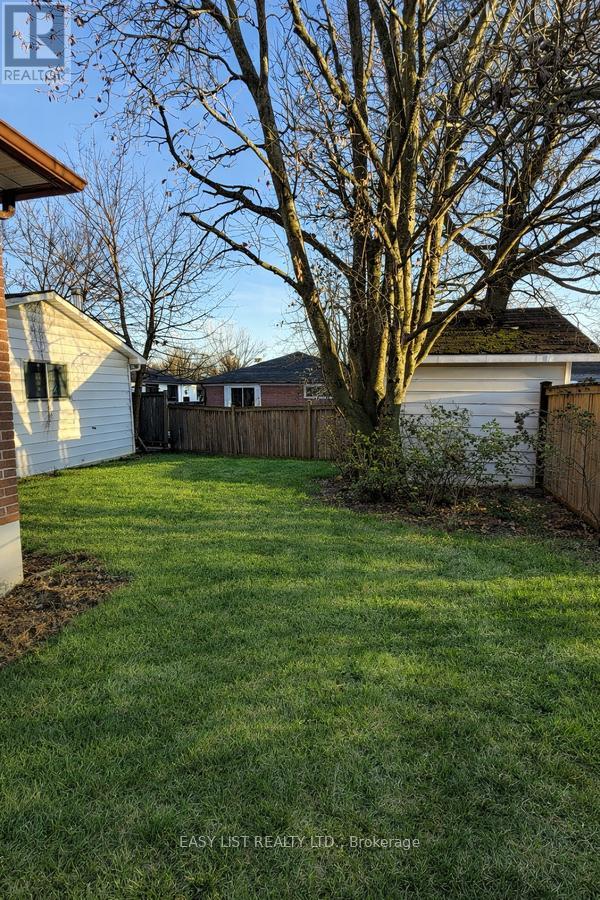 1003 Wardman Crescent, Whitby, Ontario  L1N 3H1 - Photo 13 - E12884060