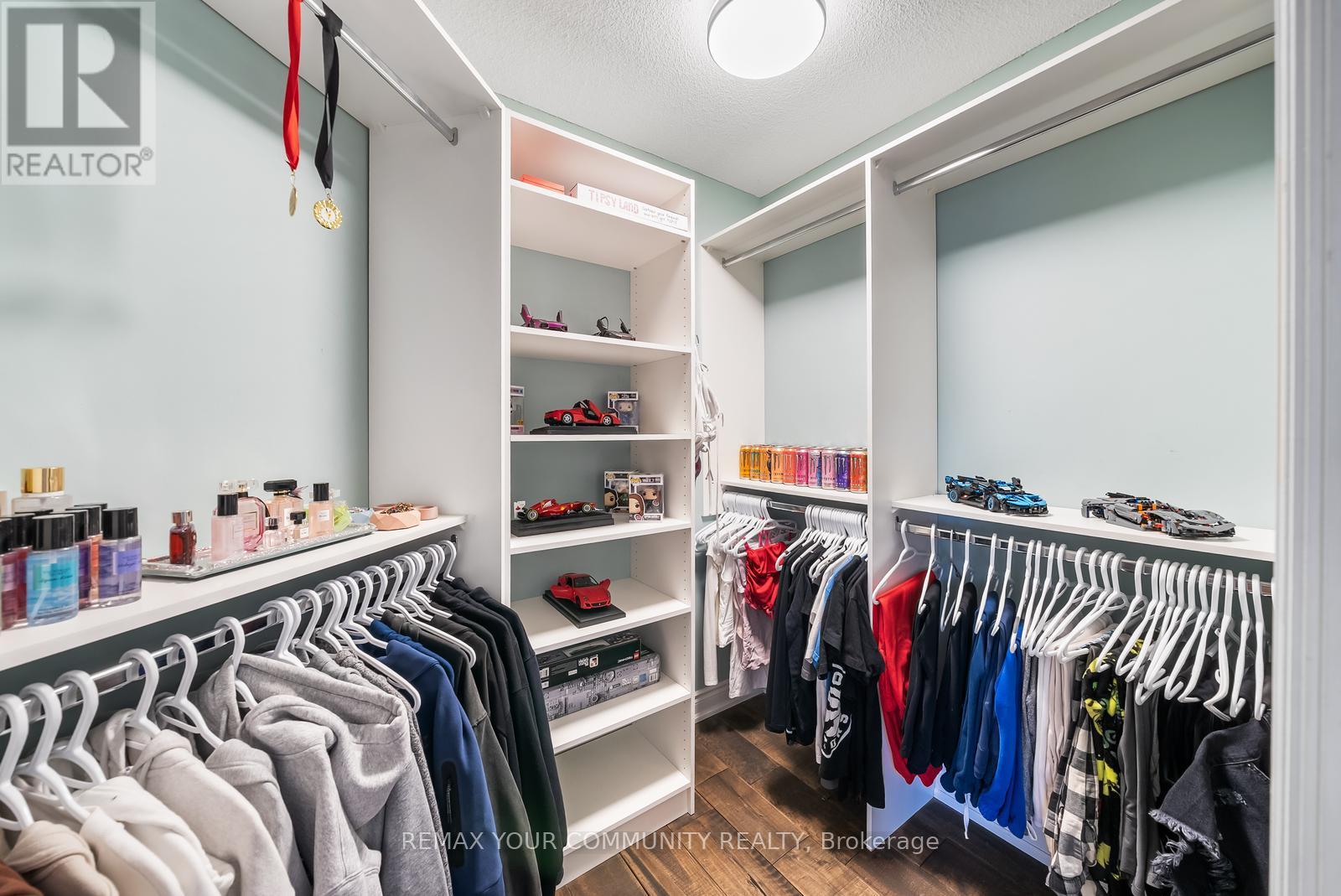 31 Marinucci Court, Richmond Hill, Ontario  L4C 0M5 - Photo 19 - N12884072