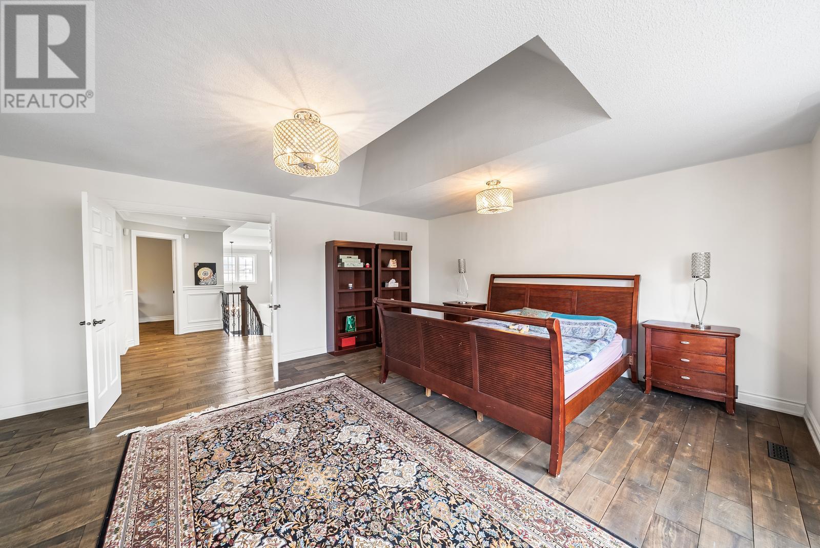 31 Marinucci Court, Richmond Hill, Ontario  L4C 0M5 - Photo 21 - N12884072