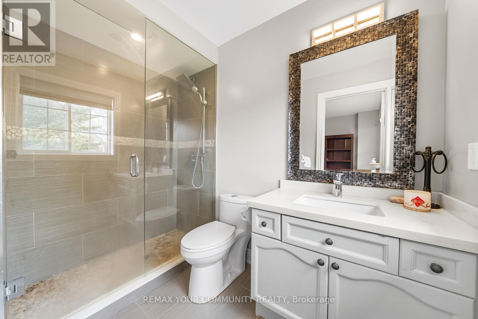 31 Marinucci Court, Richmond Hill, Ontario  L4C 0M5 - Photo 28 - N12884072