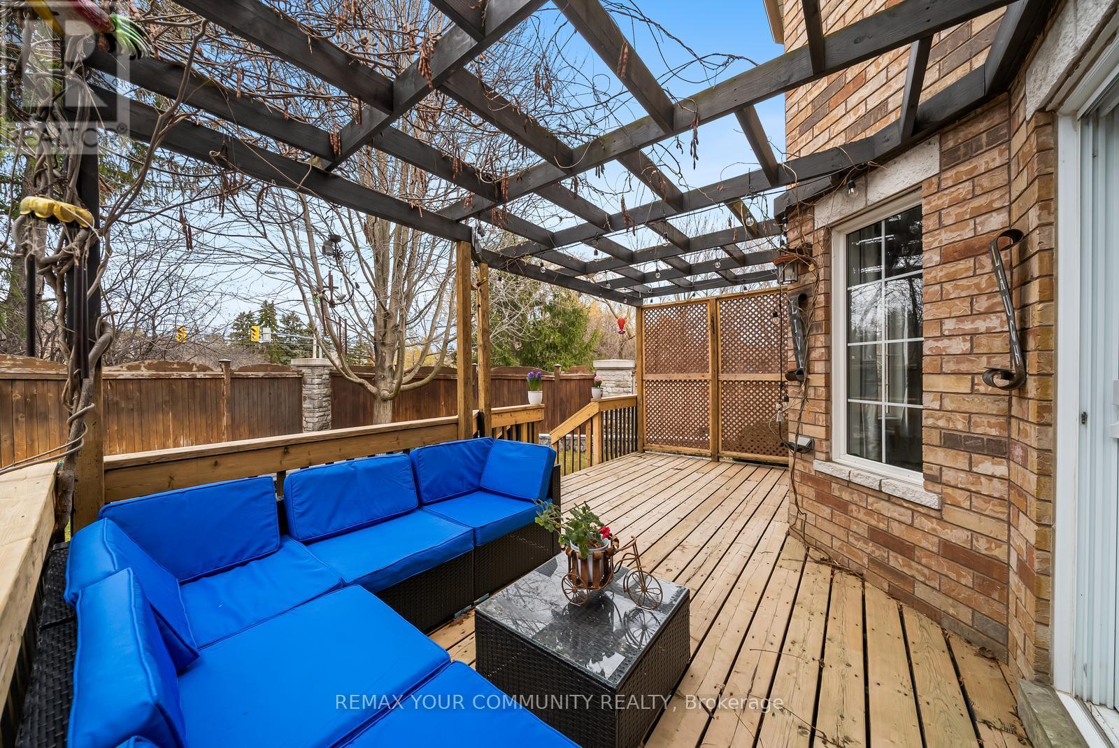 31 Marinucci Court, Richmond Hill, Ontario  L4C 0M5 - Photo 44 - N12884072