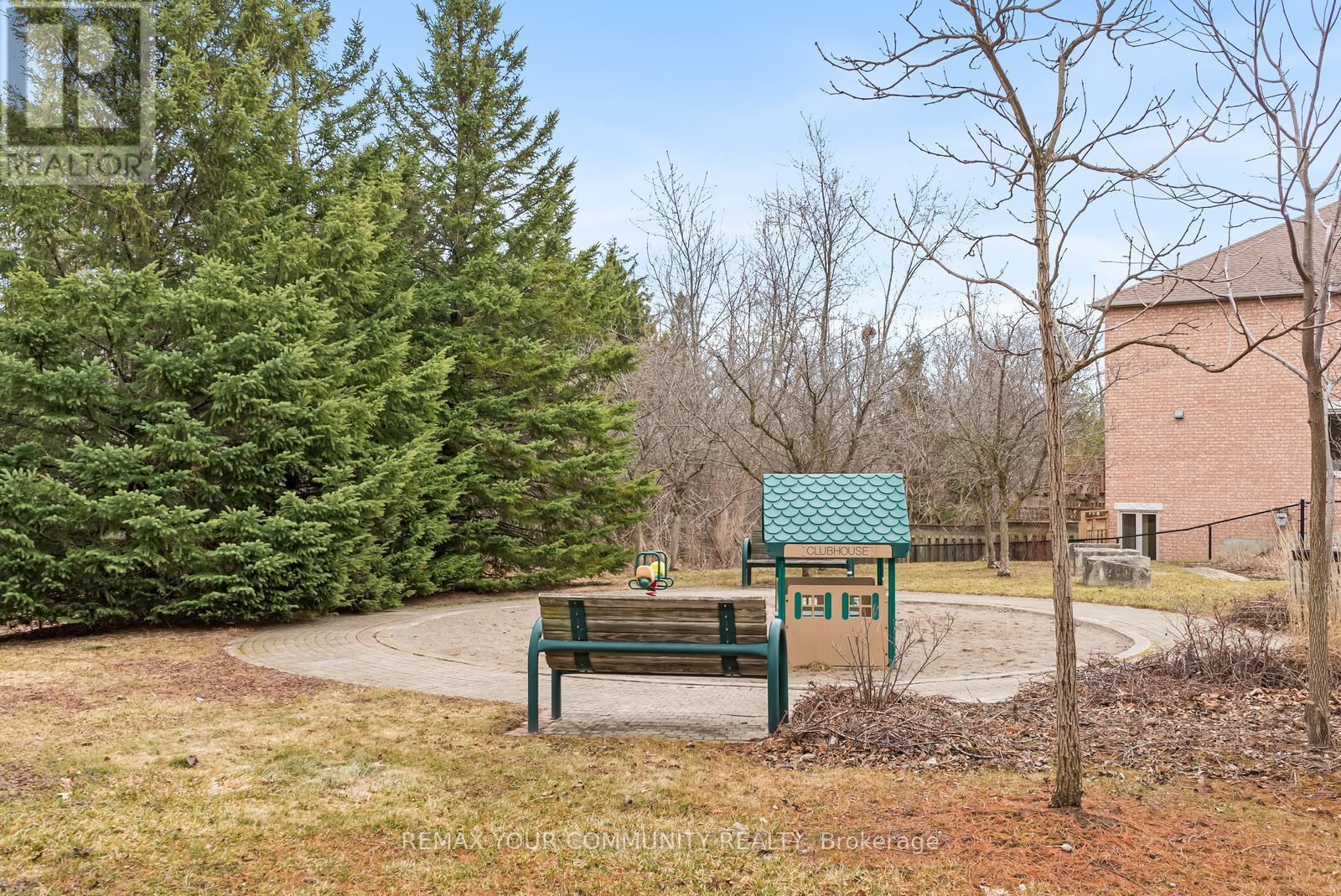 31 Marinucci Court, Richmond Hill, Ontario  L4C 0M5 - Photo 47 - N12884072