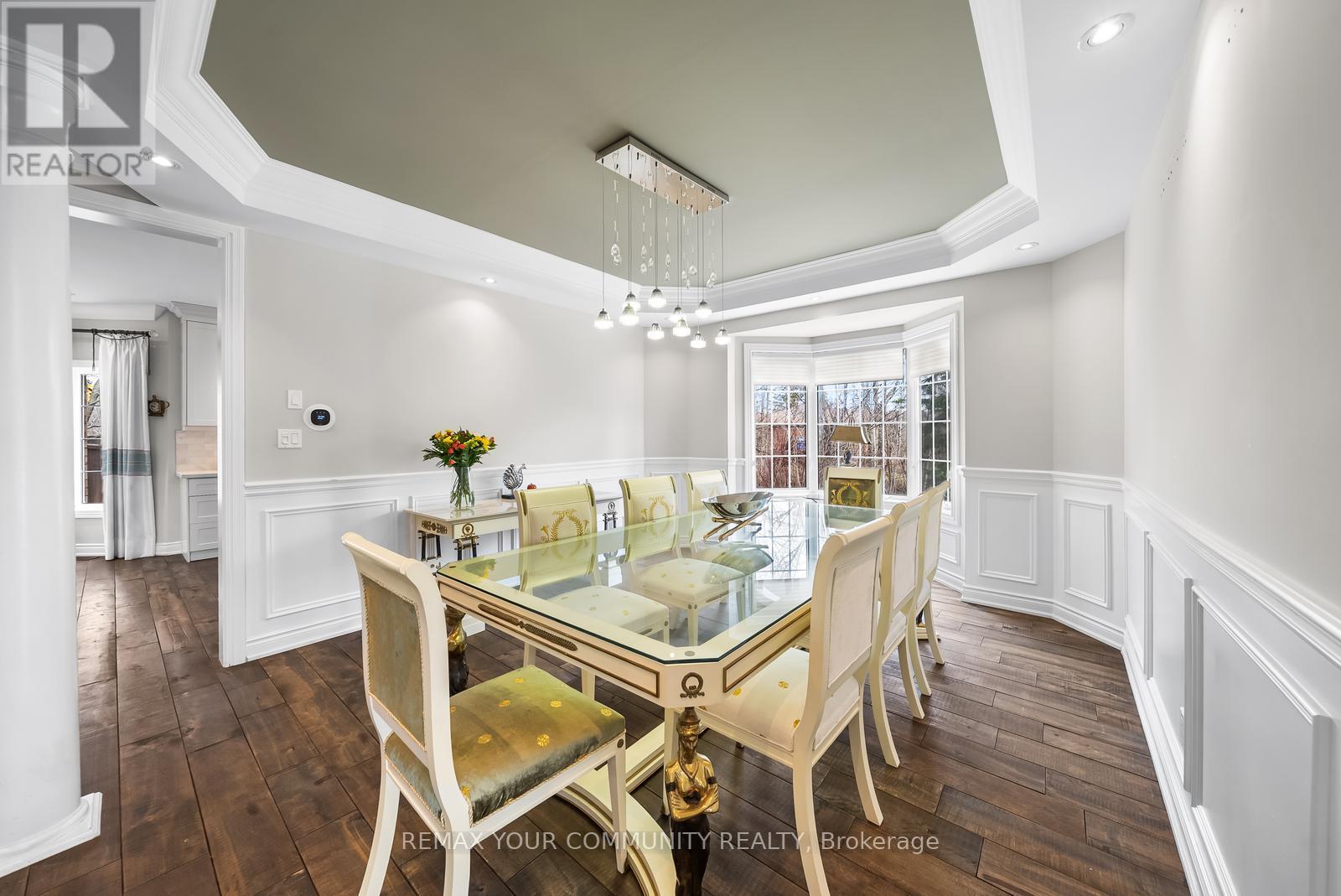 31 Marinucci Court, Richmond Hill, Ontario  L4C 0M5 - Photo 7 - N12884072