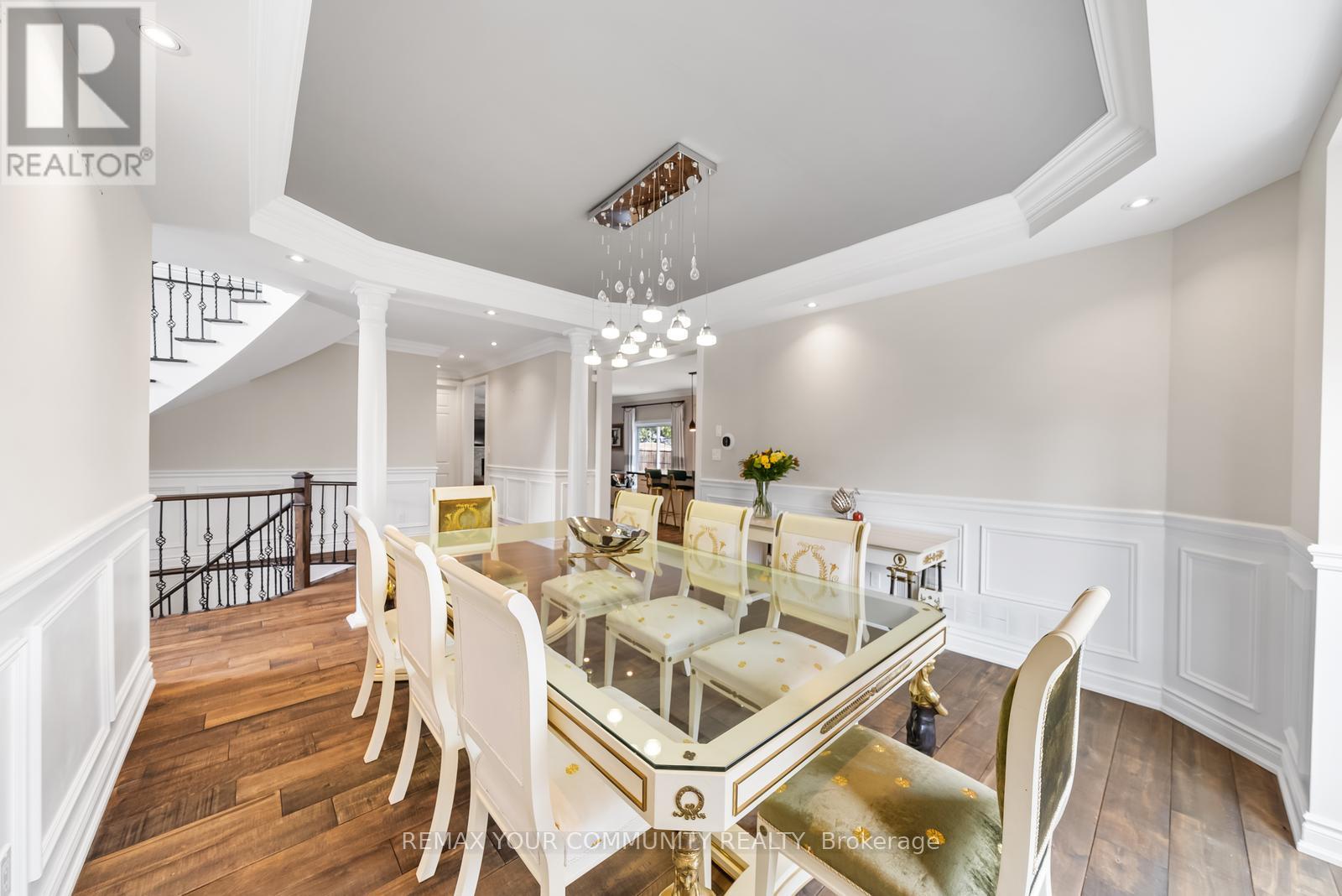 31 Marinucci Court, Richmond Hill, Ontario  L4C 0M5 - Photo 8 - N12884072