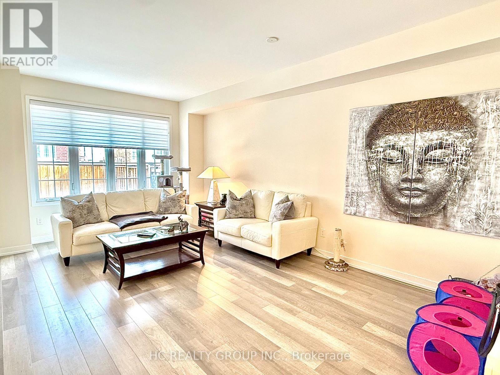 4 Sand Hill Mews, Vaughan, Ontario  L6A 4Y4 - Photo 4 - N12884082