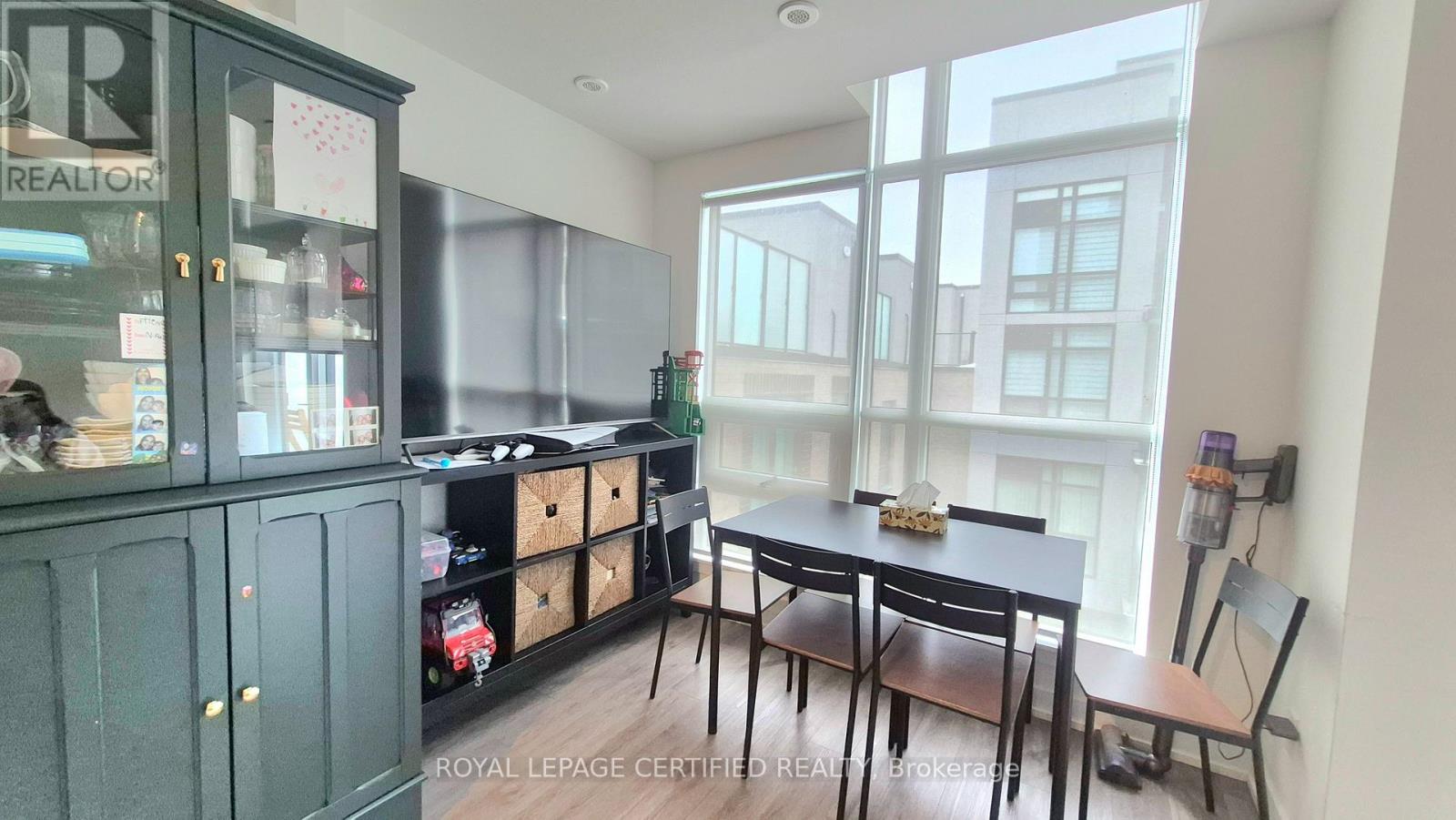 26 - 851 Sheppard Avenue W, Toronto, Ontario  M3H 0G2 - Photo 3 - C12884102