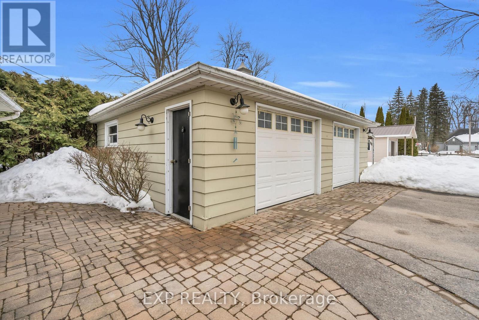 561 Duclos Point Road, Georgina, Ontario  L0E 1N0 - Photo 41 - N12861722