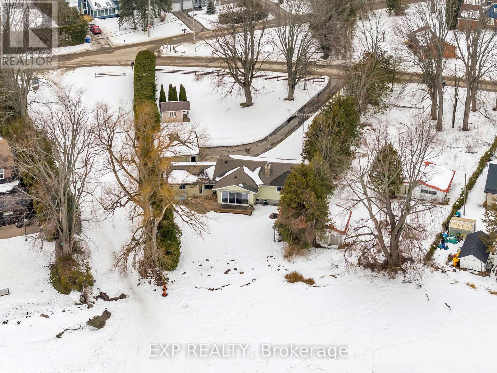 561 Duclos Point Road, Georgina, Ontario  L0E 1N0 - Photo 43 - N12861722