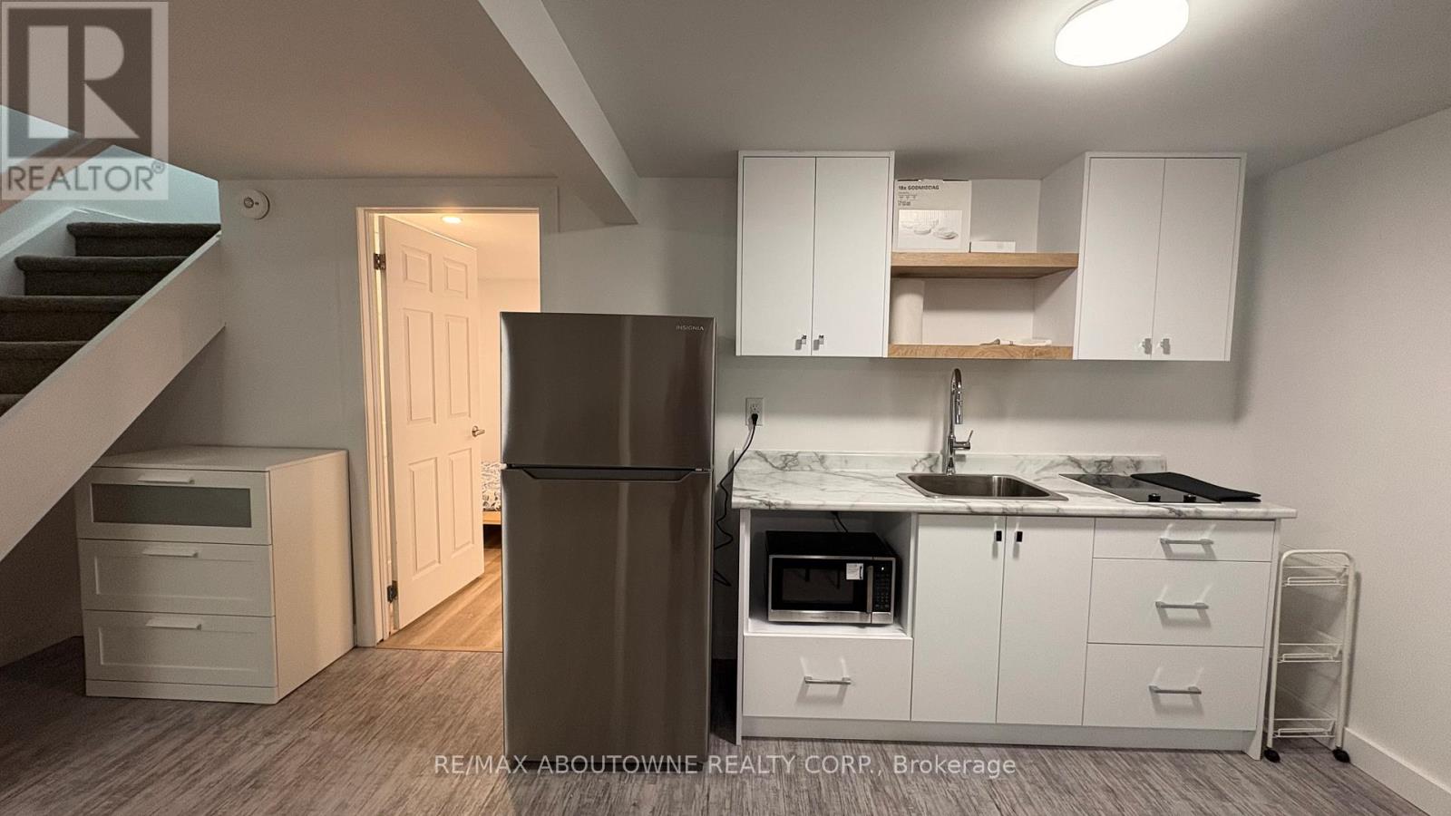 3,  Basement - 1440 Sixth Line, Oakville, Ontario  L6H 1X7 - Photo 16 - W12864188