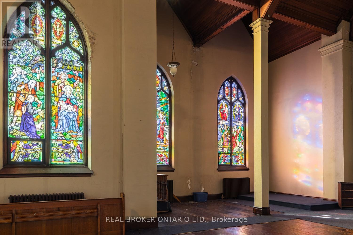 1401 King Street E, Hamilton, Ontario  L8M 3M1 - Photo 5 - X12836294