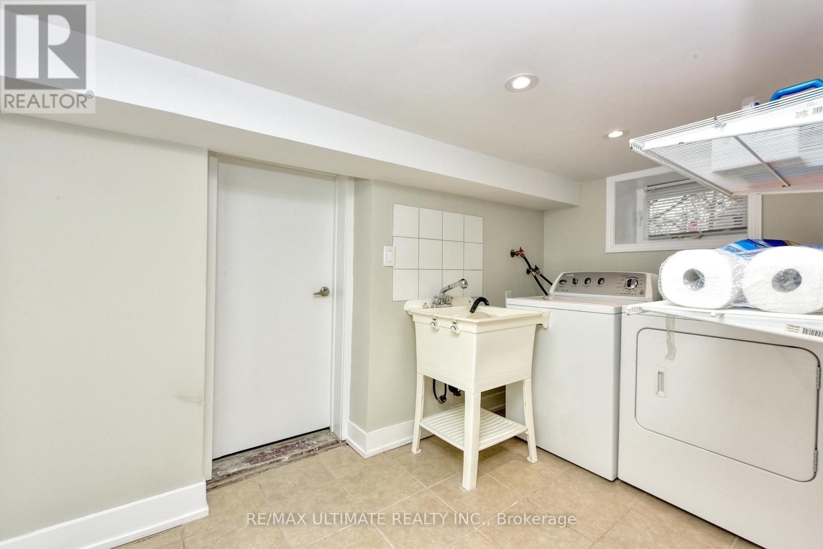 Basement - 9 Southview Avenue, Toronto, Ontario  M6H 1T3 - Photo 13 - W12884076