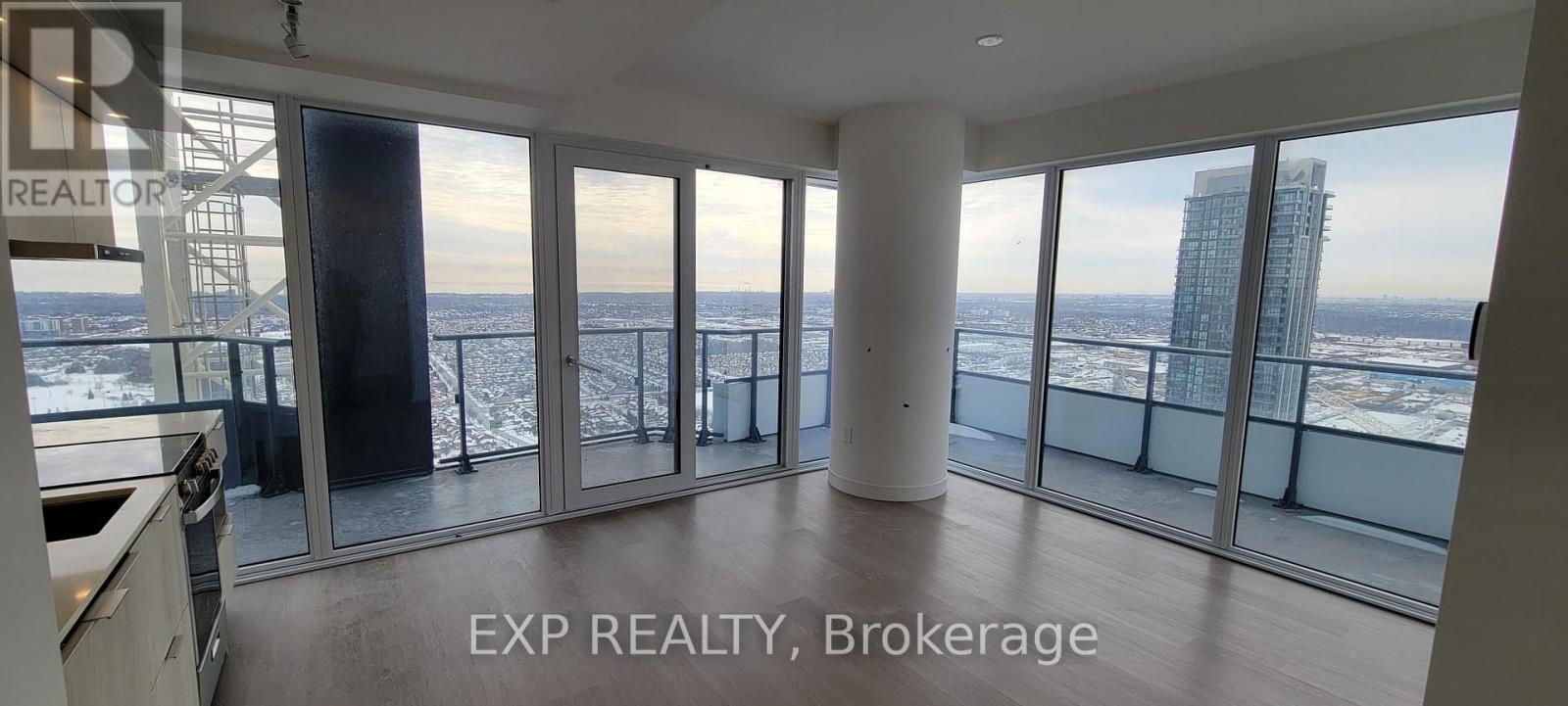 3811 - 448 Burnhamthorpe Road, Mississauga, Ontario  L5B 0R4 - Photo 10 - W12884110