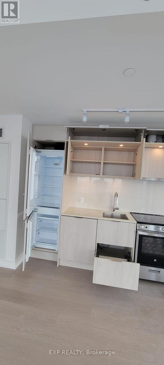 3811 - 448 Burnhamthorpe Road, Mississauga, Ontario  L5B 0R4 - Photo 11 - W12884110