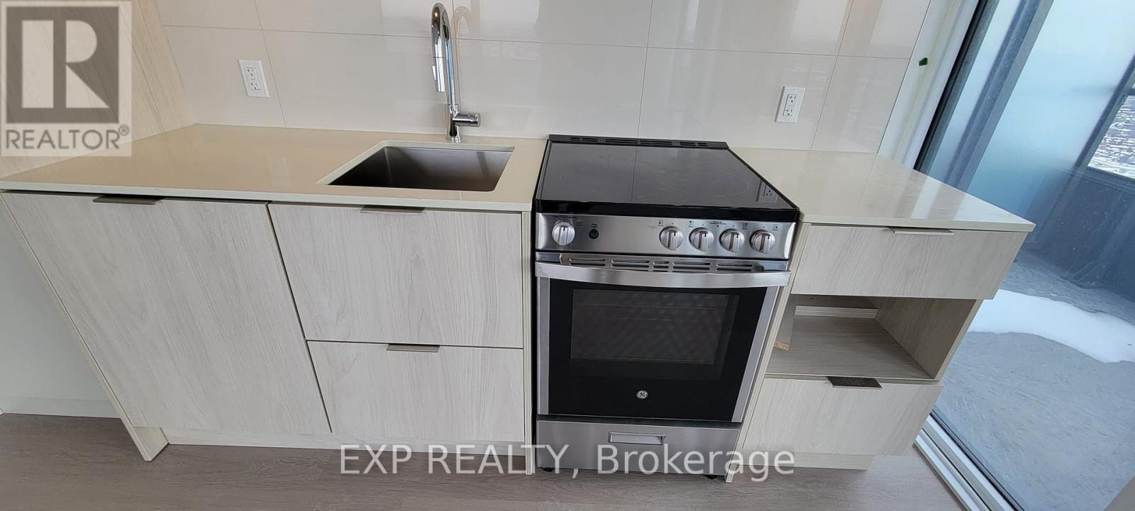 3811 - 448 Burnhamthorpe Road, Mississauga, Ontario  L5B 0R4 - Photo 20 - W12884110