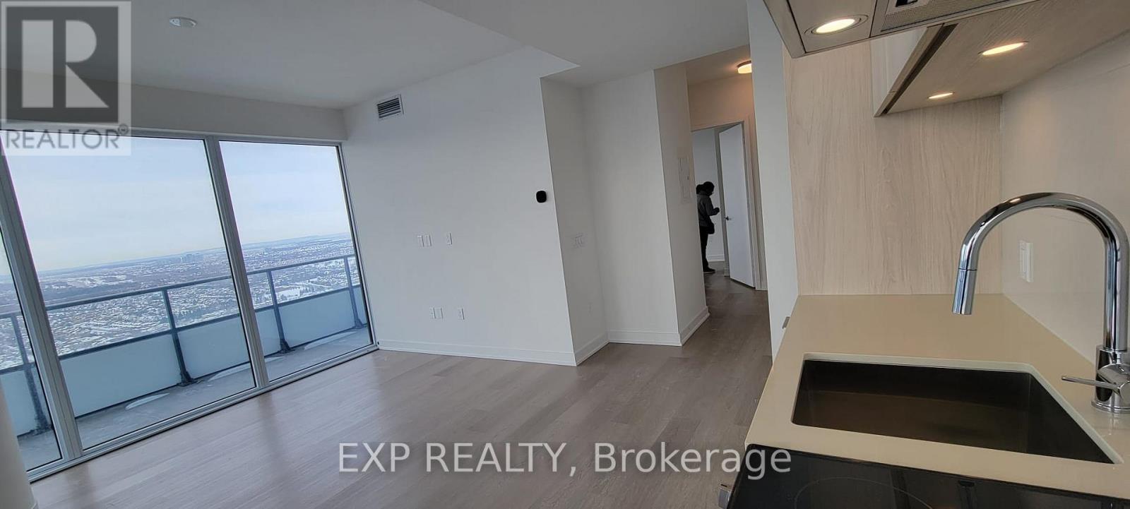 3811 - 448 Burnhamthorpe Road, Mississauga, Ontario  L5B 0R4 - Photo 21 - W12884110