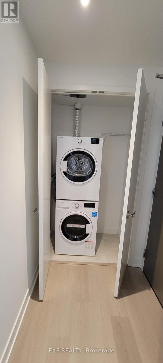 3811 - 448 Burnhamthorpe Road, Mississauga, Ontario  L5B 0R4 - Photo 27 - W12884110