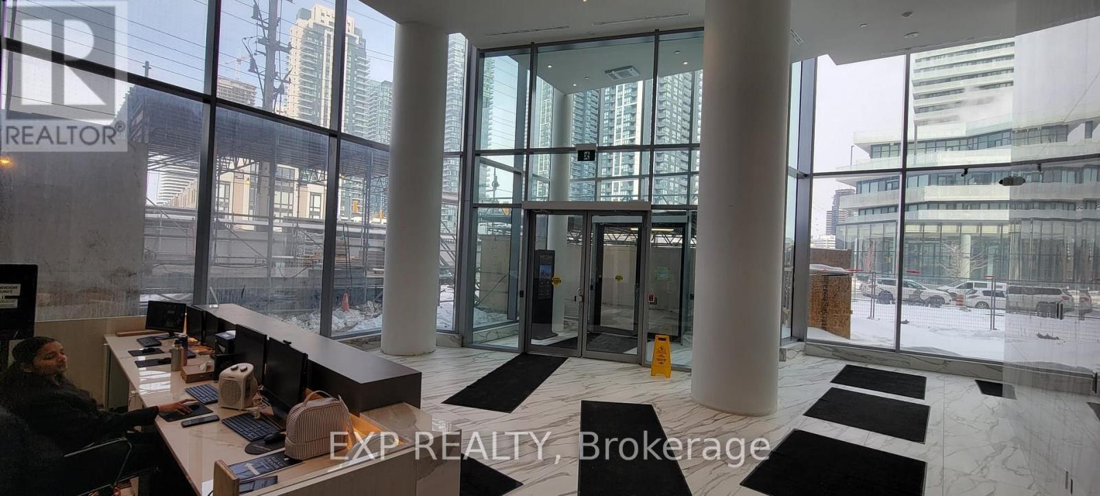 3811 - 448 Burnhamthorpe Road, Mississauga, Ontario  L5B 0R4 - Photo 5 - W12884110