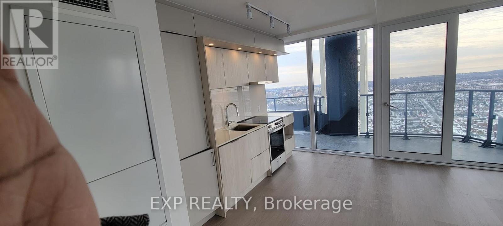 3811 - 448 Burnhamthorpe Road, Mississauga, Ontario  L5B 0R4 - Photo 8 - W12884110