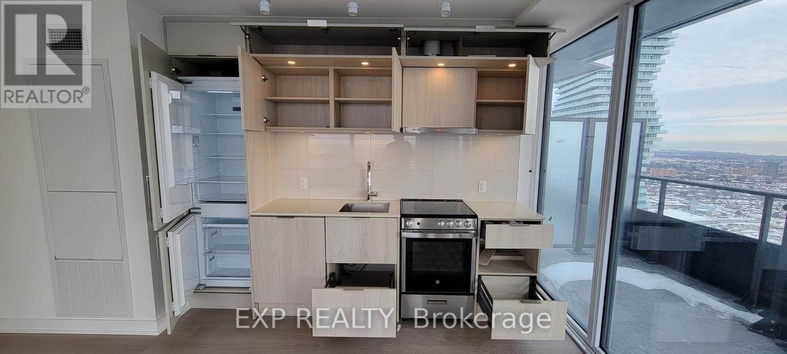 3811 - 448 Burnhamthorpe Road, Mississauga, Ontario  L5B 0R4 - Photo 9 - W12884110