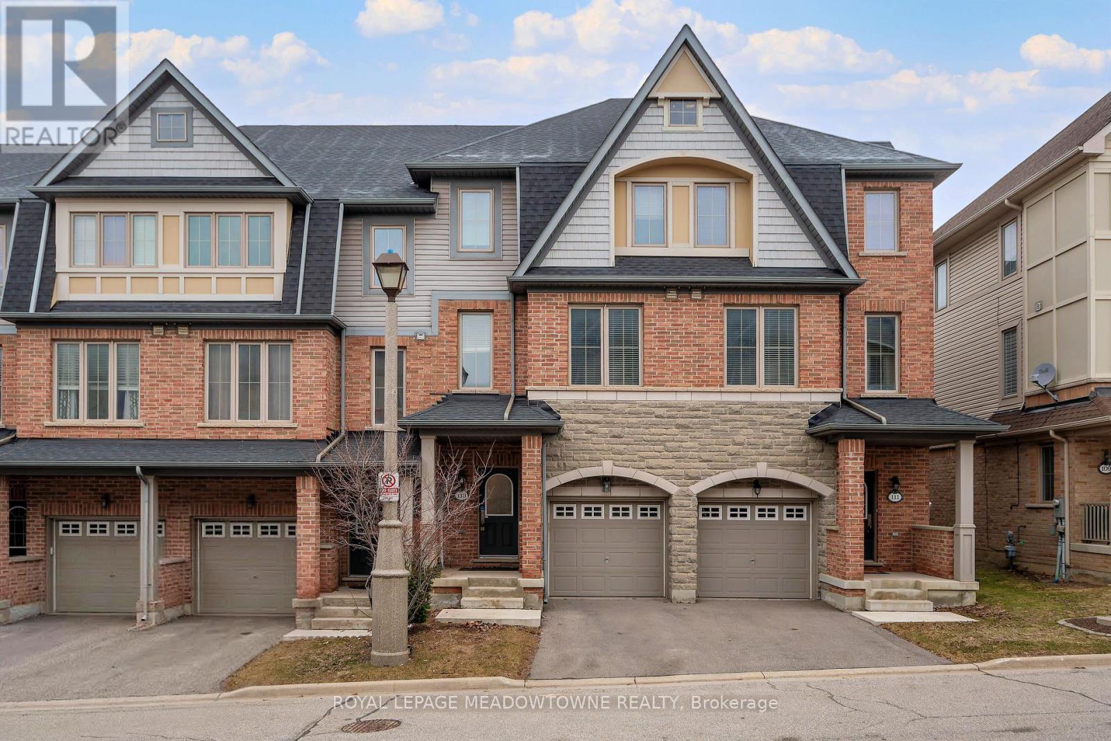 113 CEDAR LAKE CRESCENT, Brampton, Ontario